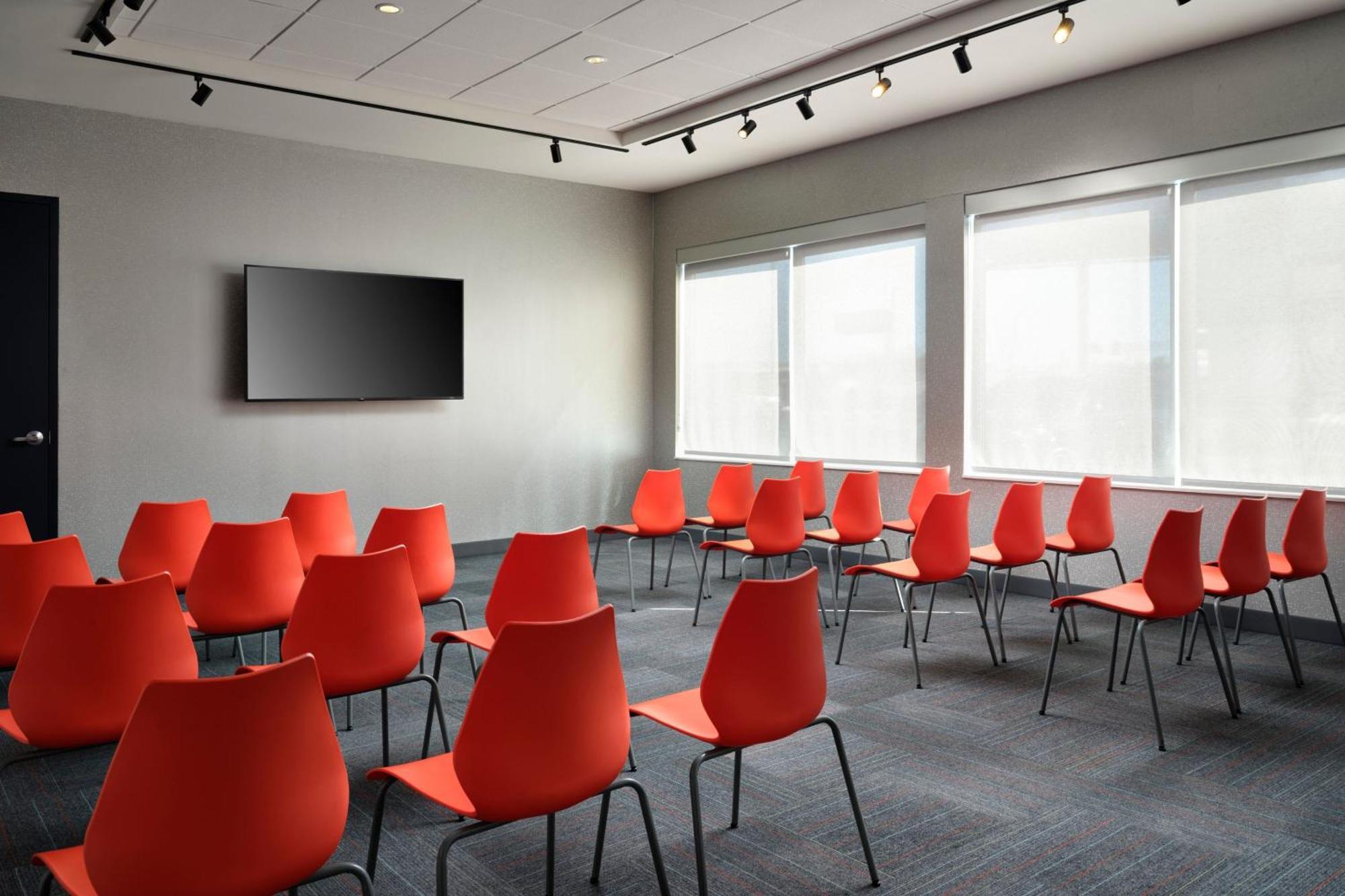 Aloft Knoxville West Экстерьер фото